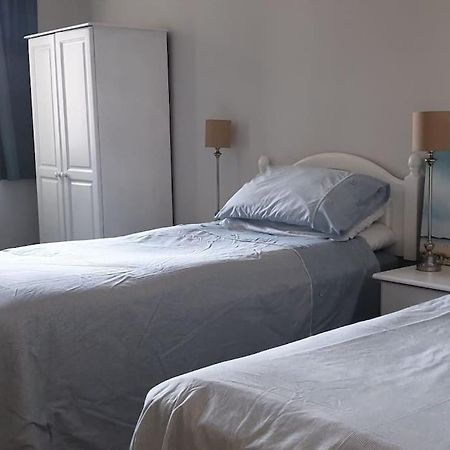 Seafront Apartment, Ground Floor, Free Parking 纽卡斯尔 外观 照片